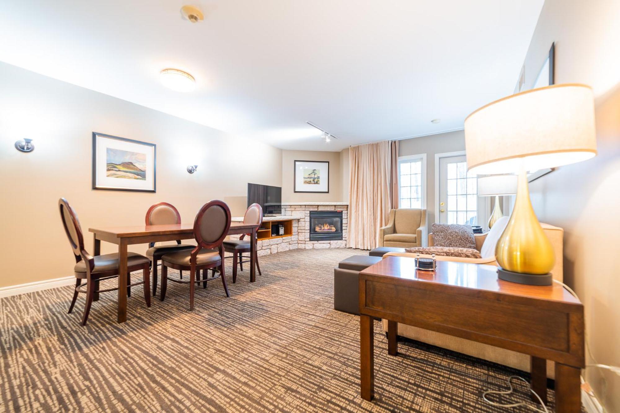 Horseshoe Valley Suites - The Azure Shanty Bay Exterior foto